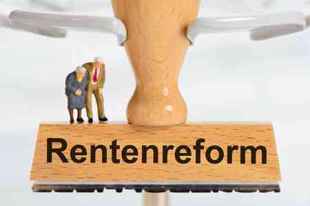 Stempel mit Aufschrift Rentenreform